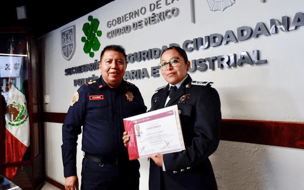 Policías auxiliares concluyen capacitación en seguridad bancaria