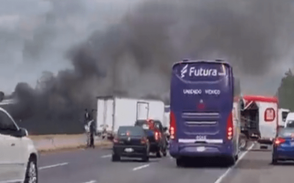 Bloquean la México-Puebla