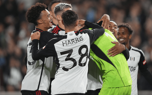 Raúl Jiménez y el Fulham eliminan al Tottenham de la EFL Cup