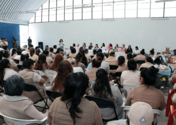 Mujeres privadas de la libertad reciben insumos de higiene