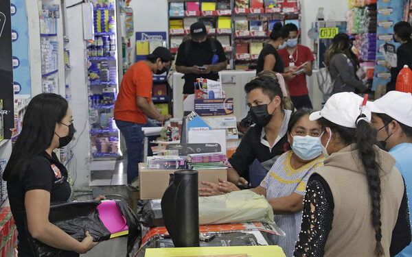 Hasta 10 mil pesos se gastarán por alumno en útiles escolares