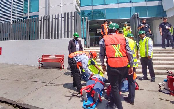 Un millón en simulacro de sismo