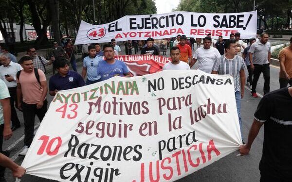 Comienzan movilizaciones por aniversario de la desaparición de los 43 de Ayotzinapa