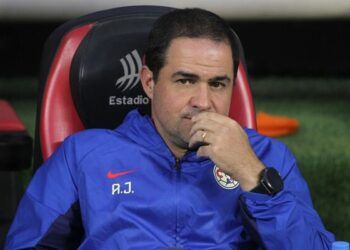 André Jardine es operado y se perderá el clásico ante Chivas