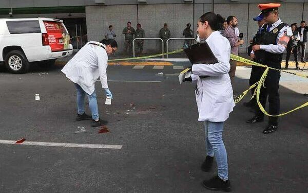Balacera en el AICM deja dos heridos y un detenido