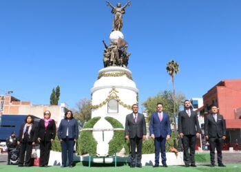 Pide gobernador preservar la unidad y valores
