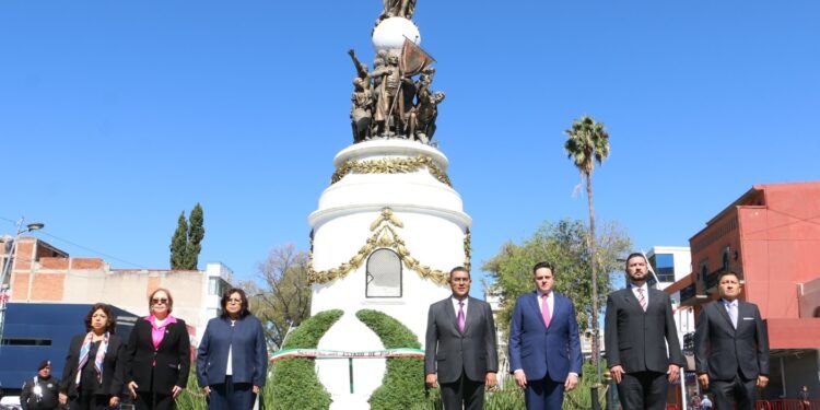 Pide gobernador preservar la unidad y valores