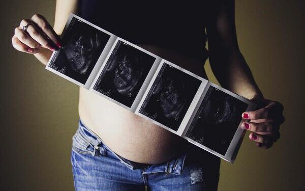 En seis meses, Puebla suma mil 903 mamás adolescentes