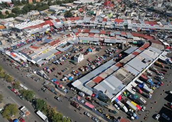 Central de Abasto, con vigilancia ilegal