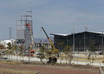 Urgen construcción de parques industriales