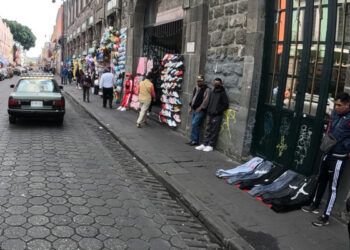Retiro de hasta 35 ambulantes a la quincena en el Centro