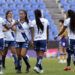 Pericos toma ventaja en casa