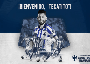 Tecatito Corona regresa a casa tras fichar con Monterrey