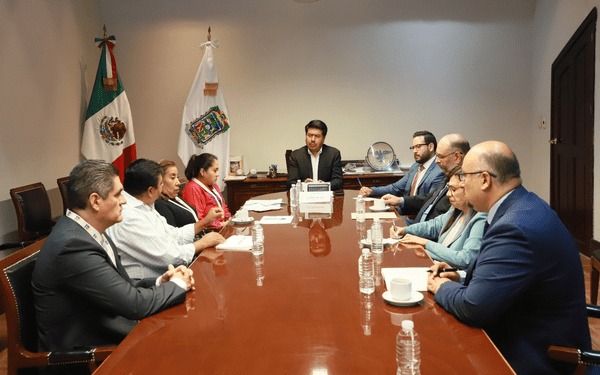 Gobierno estatal se reúne con colectivos animalistas de Puebla