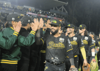 Derrotan Pericos 8-2 a Algodoneros