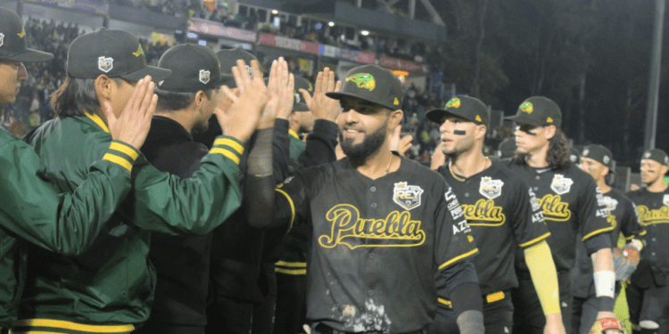 Derrotan Pericos 8-2 a Algodoneros