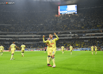 América propina goliza a las Chivas en el Azteca