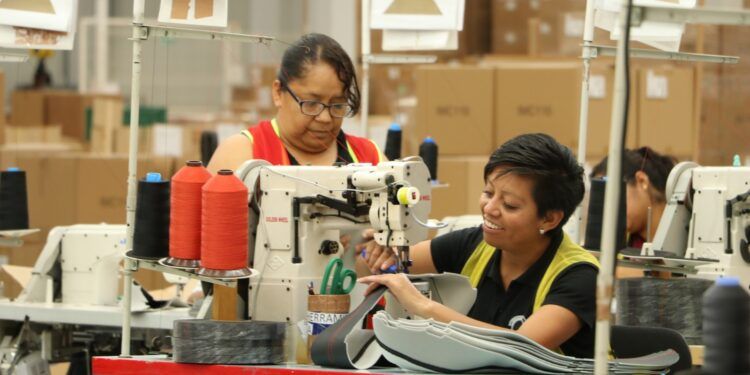 Puebla, primer lugar en crecimiento de ventas de industrias manufactureras de exportación