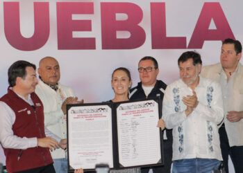 Sheinbaum pide defender la Cuarta Transformación