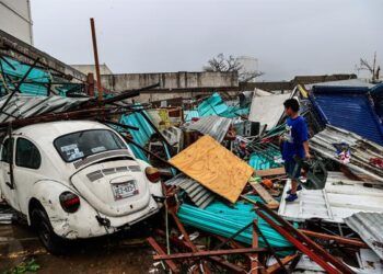 Sube a 39 el número de muertos tras paso de Otis en Acapulco
