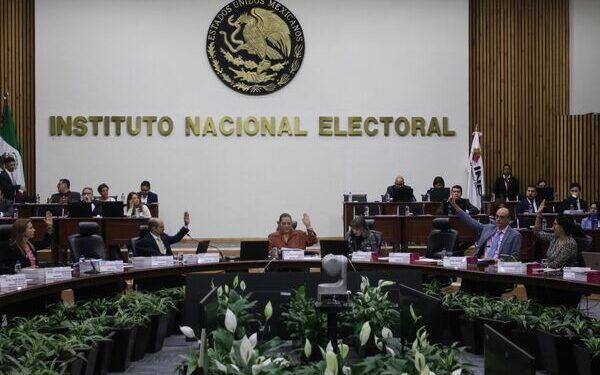 Patina INE en fallo sobre candidatas