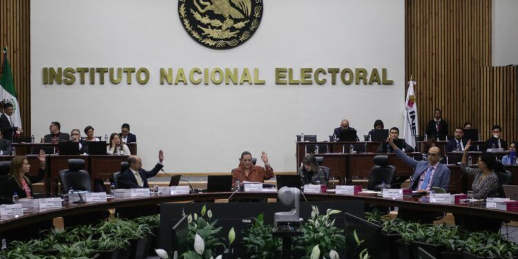 Patina INE en fallo sobre candidatas