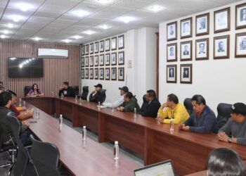 Gobierno de Texmelucan firma acuerdos con tianguistas para temporada decembrina