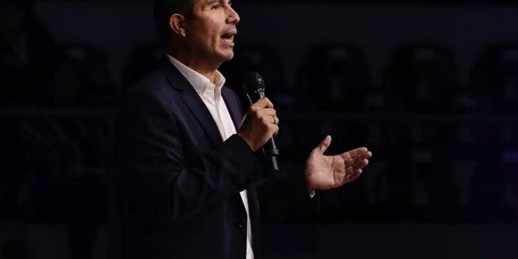 EDUARDO RIVERA, POR FIN LA DEFINICIÓN: VA POR LA GUBERNATURA  