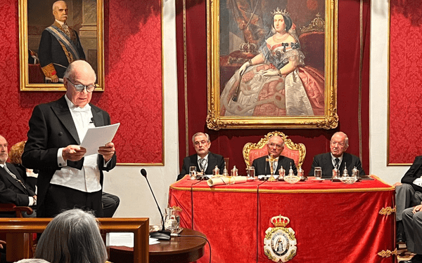 Enrique Krauze es reconocido como académico de honor de la Real Academia de Ciencias Morales y Políticas de España