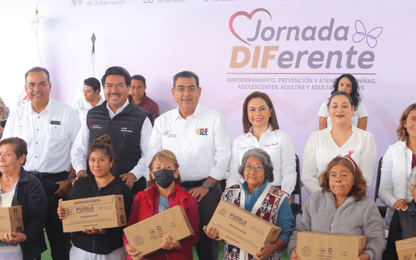 No chantajear, exige gobernador a funcionarios