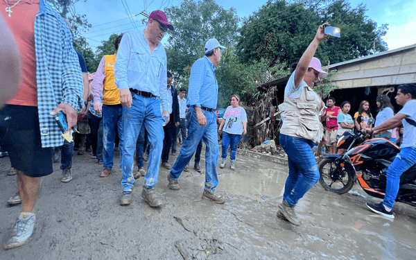 Céspedes Peregrina verifica daños por inundaciones en Venustiano Carranza