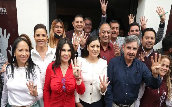 LAS MAROMAS DE MORENA PUEBLA (DETRÁS DEL TEATRO DEL GRAN ELECTOR)  