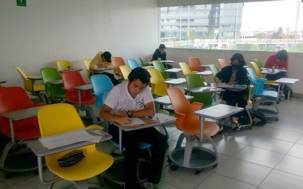 Estudiantes BUAP brillan en matemáticas y física