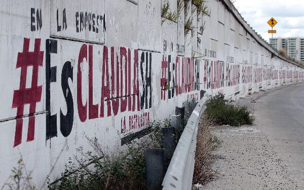 Limpian 42 bardas de propaganda en Puebla capital