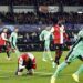 Con autogol de Santi Giménez, Feyenoord pierde 2-0 con el Atlético de Madrid