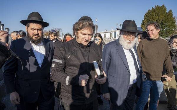 Milei se reunirá con el asesor de exteriores de EU en su primera visita a la Casa Blanca