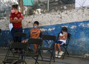 Urgen apoyos a menores afectados por Otis