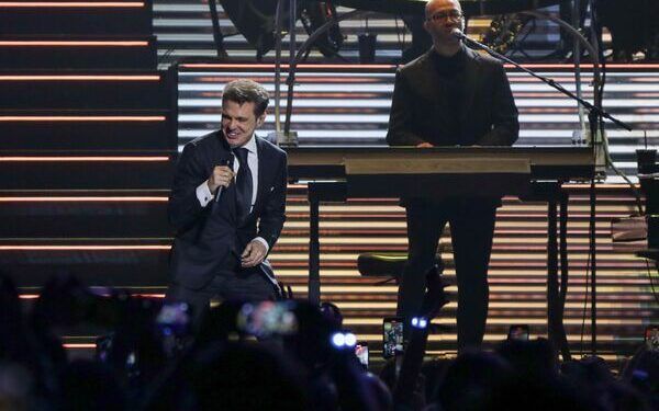 El concierto de Luis Miguel, aún sin permisos