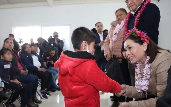 En Puebla hay oportunidades de estudio para todos: Bonilla