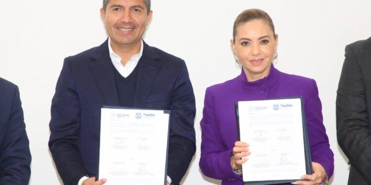 Signan Puebla y San Pedro Cholula convenio en materia turística