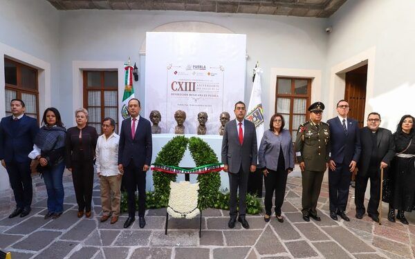 Conmemoran inicio de la Revolución Mexicana en Puebla