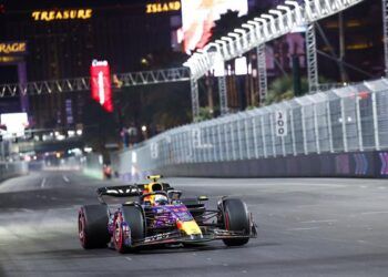Tras mala estrategia, Checo arrancará 12vo en el GP de Las Vegas