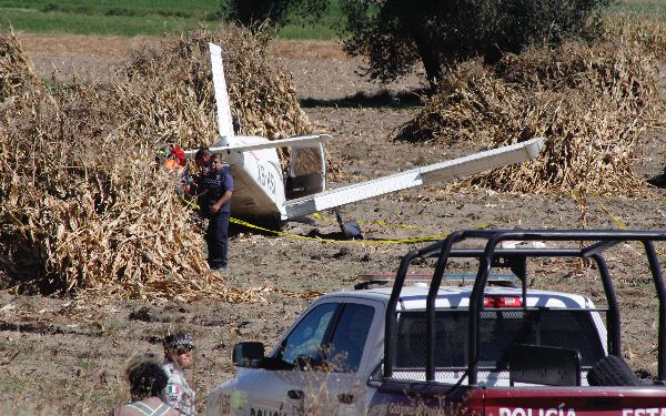Cae avioneta en Huejotzingo y deja dos heridos