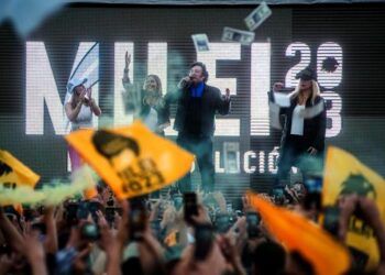 Milei se muestra confiado en ganar las elecciones de Argentina