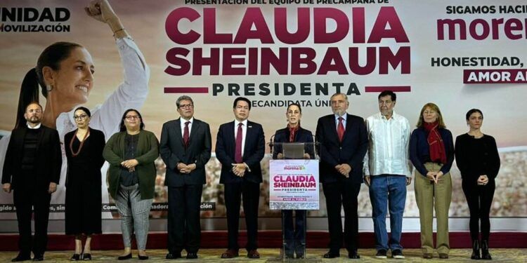 Presenta Claudia Sheinbaum su equipo de precampaña