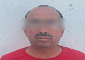 Detienen a hombre que intentaba ingresar droga al Cereso de San Miguel