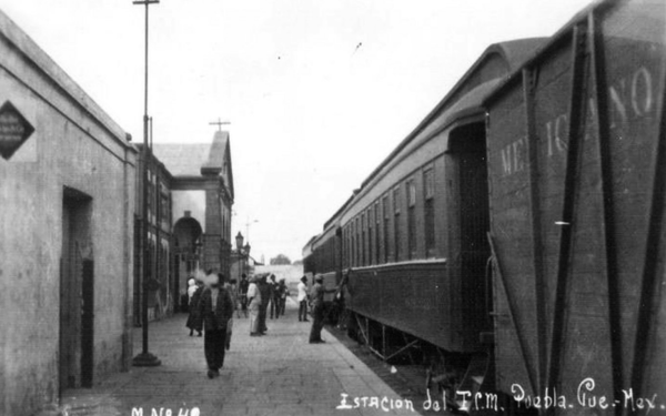 Ferrocarrileros colocan las piezas de la historia