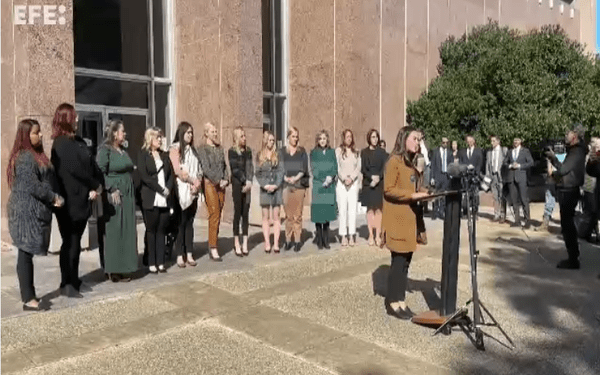 Tribunal de Texas analiza proteger a médicos practicantes de abortos de emergencia