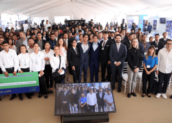 Alumnos de la BUAP ganan el concurso Electrohack 2023