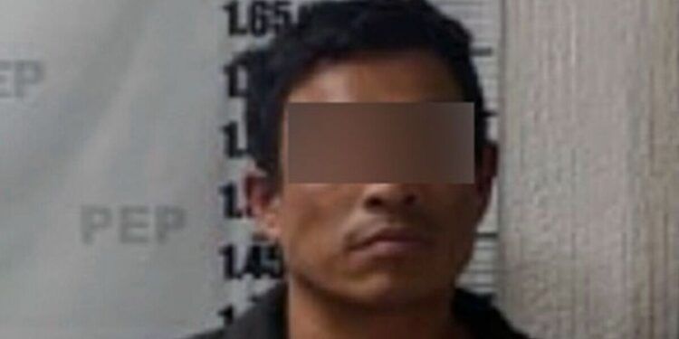 Sujeto es capturado con 10 kilos de marihuana en Puebla